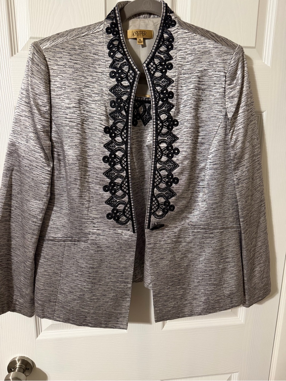 Kasper Silver and Black Embroidered Open-Front Blazer